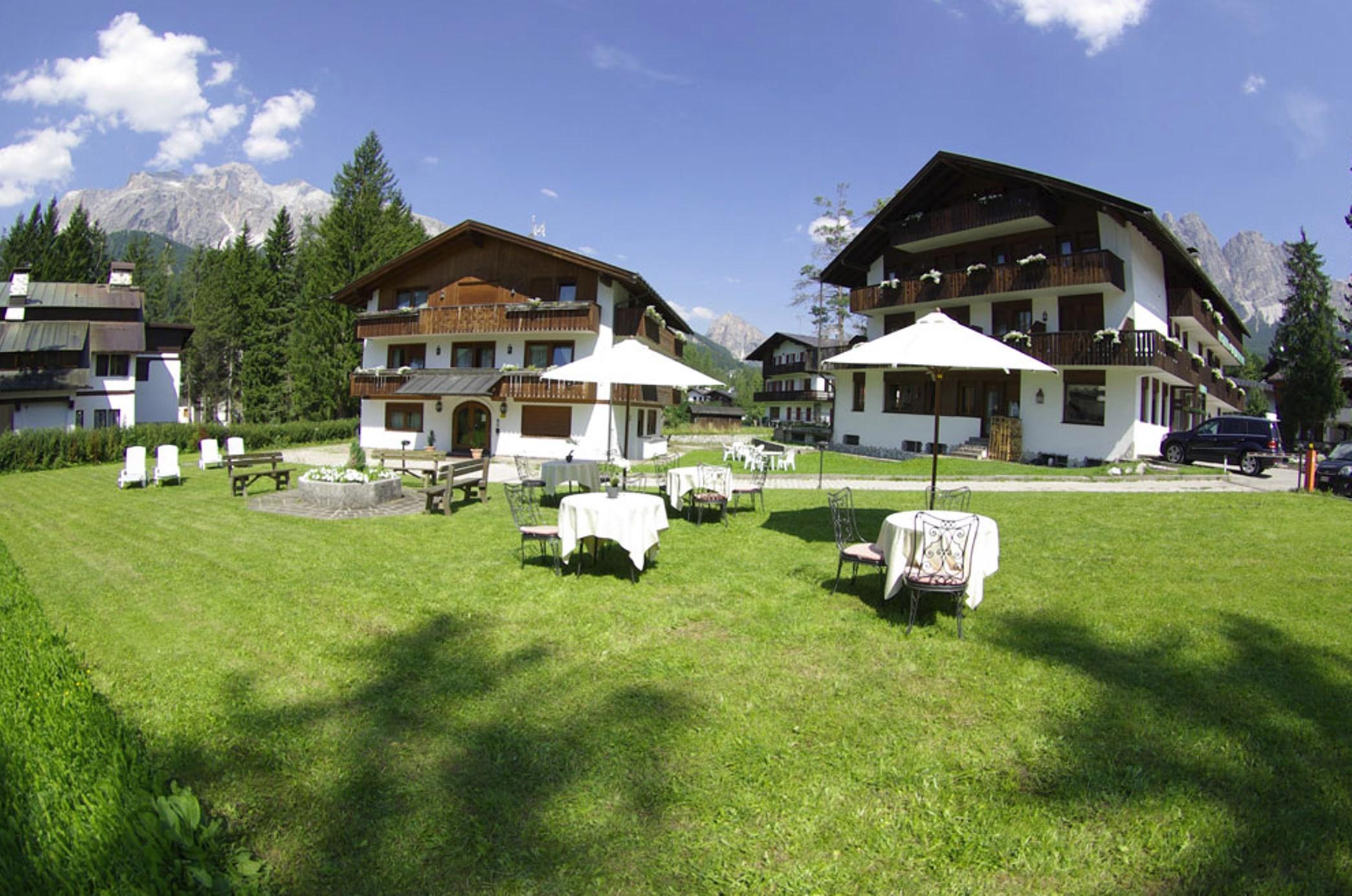 Hotel Capannina コルティーナ・ダンペッツォ エクステリア 写真