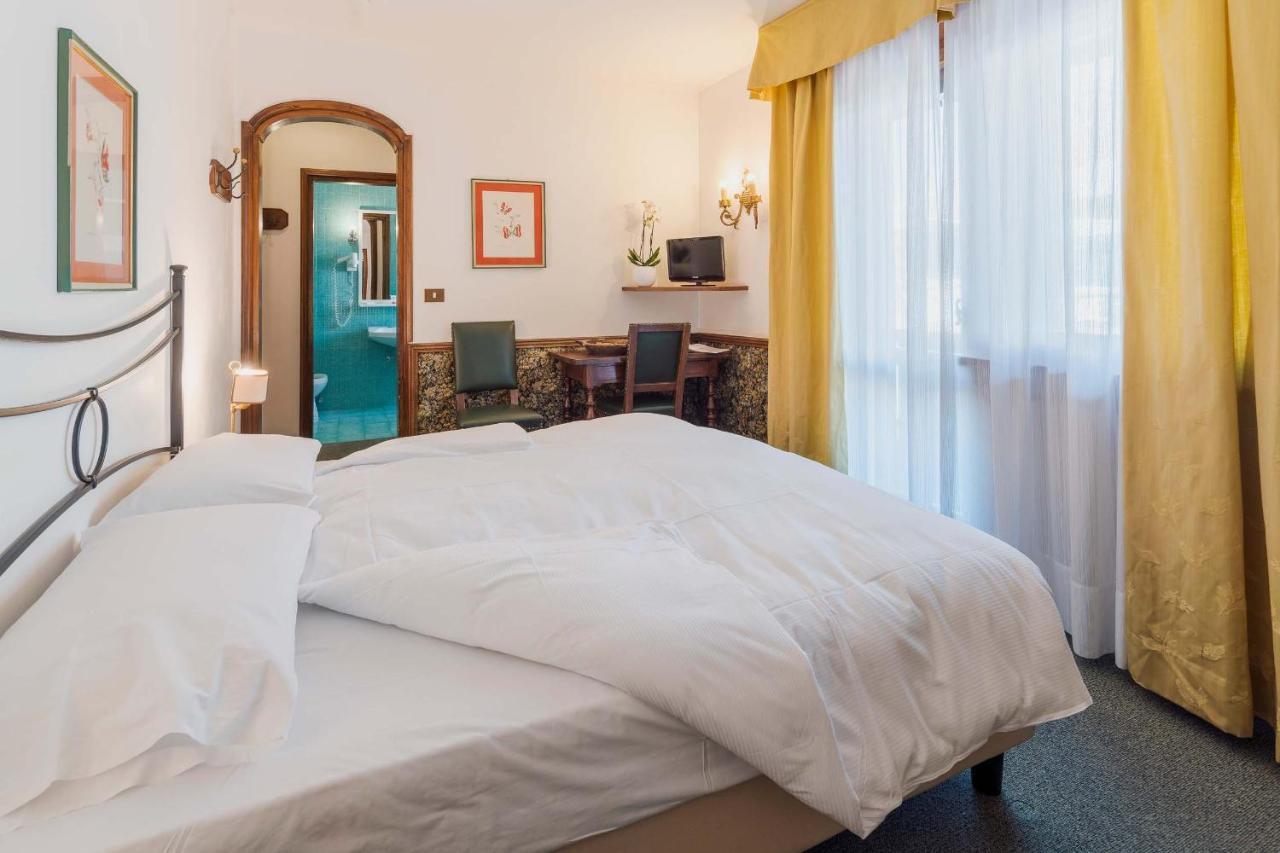Hotel Capannina コルティーナ・ダンペッツォ エクステリア 写真