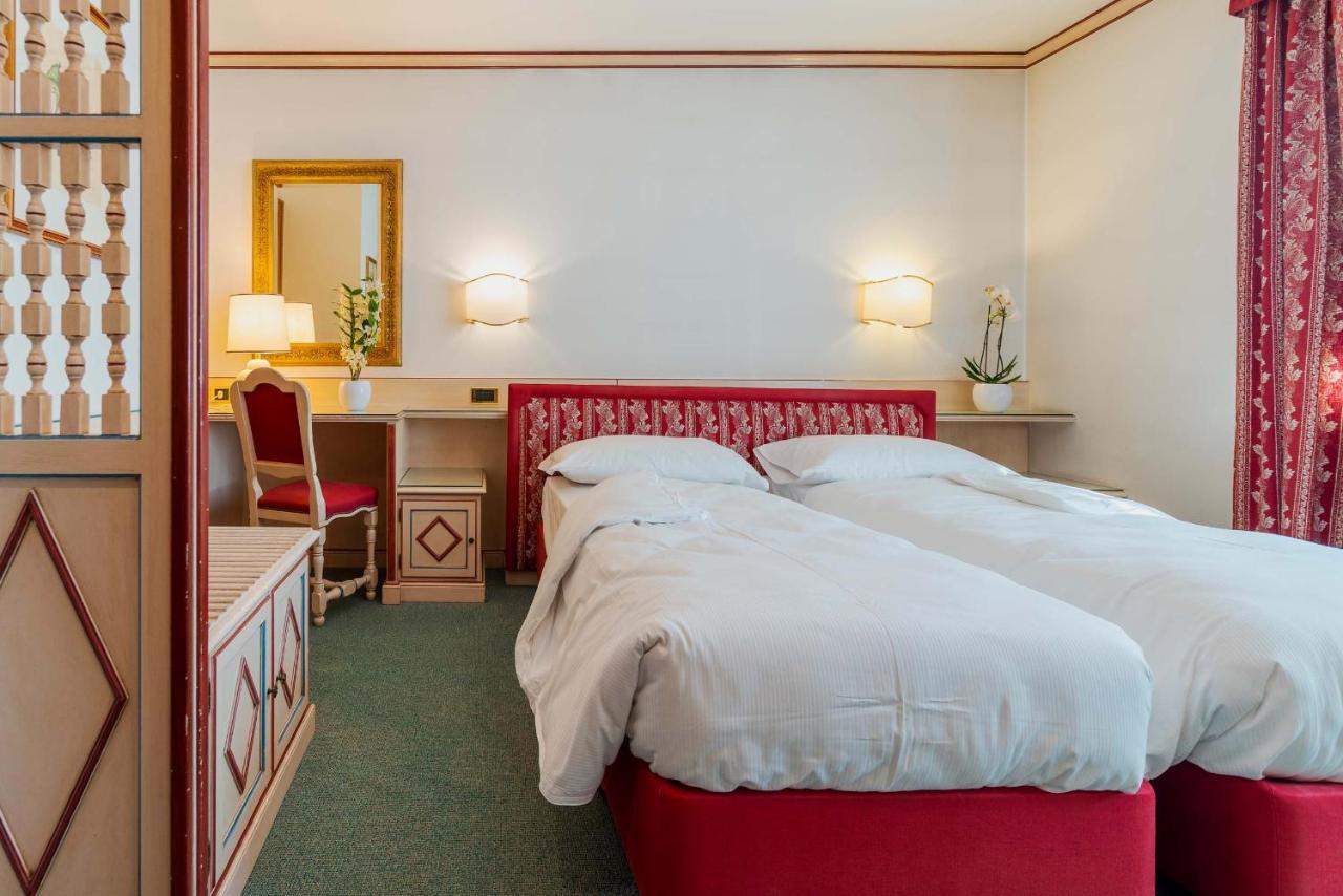 Hotel Capannina コルティーナ・ダンペッツォ エクステリア 写真
