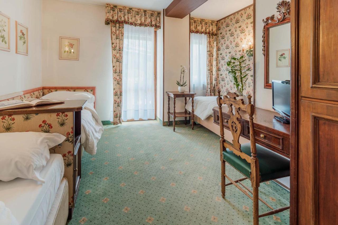 Hotel Capannina コルティーナ・ダンペッツォ エクステリア 写真
